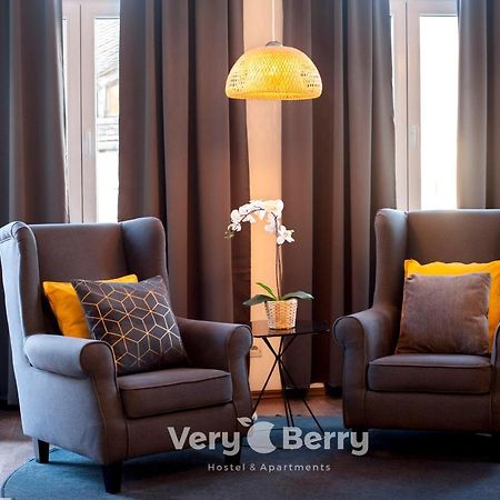 ポズナンVery Berry - Garbary 27 - Apartament Z Balkonem, Old City, Check In 24Hアパートメント エクステリア 写真