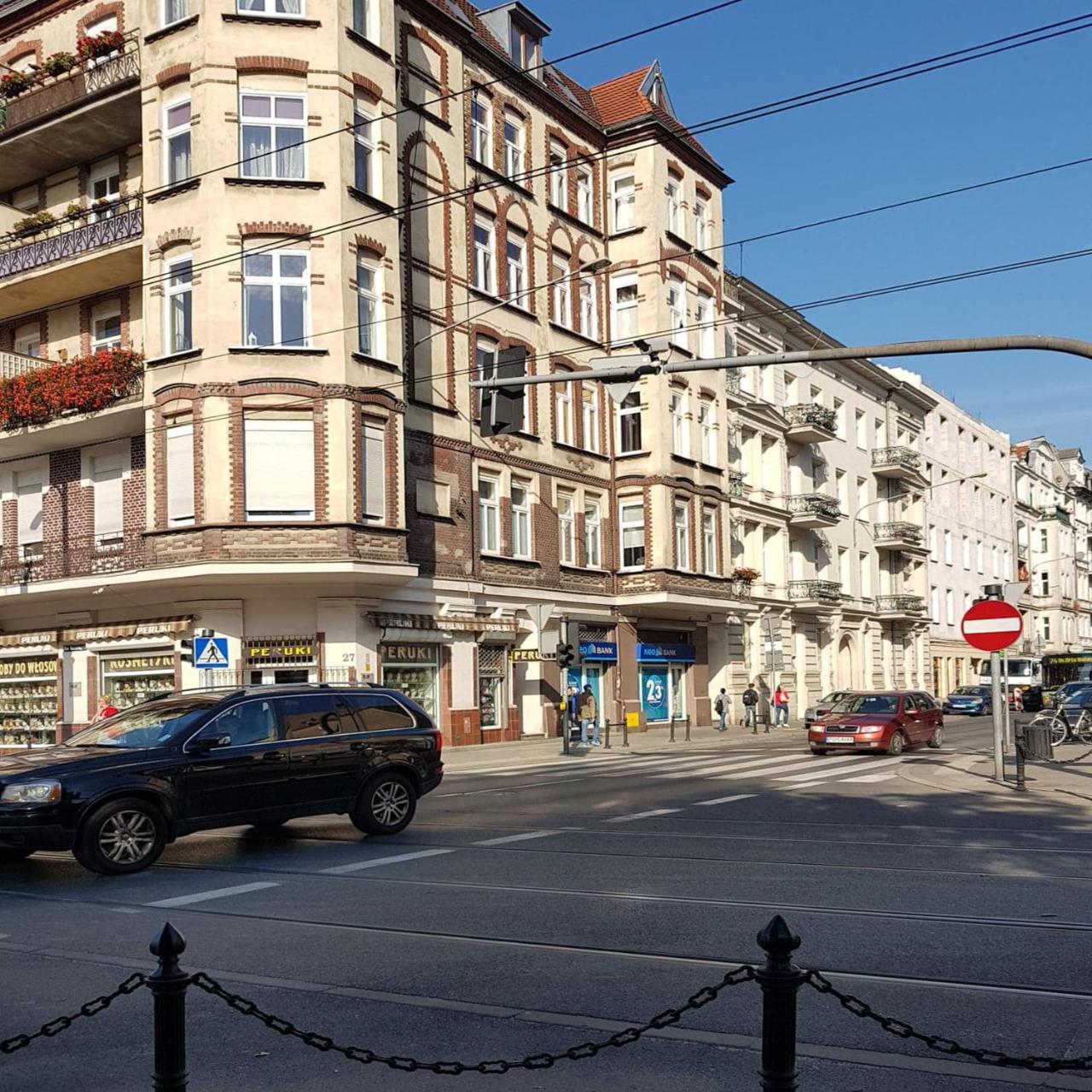 ポズナンVery Berry - Garbary 27 - Apartament Z Balkonem, Old City, Check In 24Hアパートメント エクステリア 写真