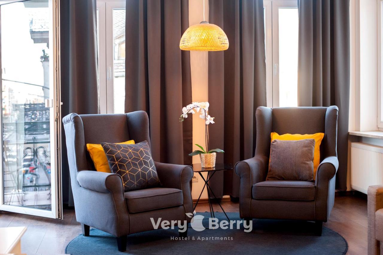 ポズナンVery Berry - Garbary 27 - Apartament Z Balkonem, Old City, Check In 24Hアパートメント エクステリア 写真