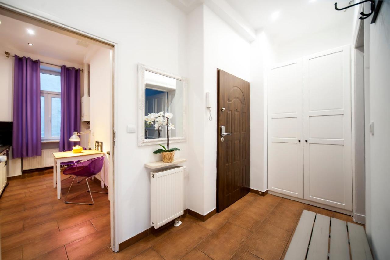 ポズナンVery Berry - Garbary 27 - Apartament Z Balkonem, Old City, Check In 24Hアパートメント エクステリア 写真